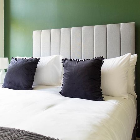 Stock Street Apartment Paisley Eksteriør bilde
